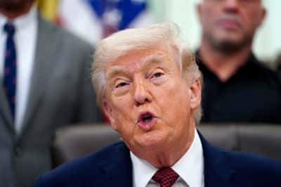 Image for Trump says 'clock is ticking' for Iran