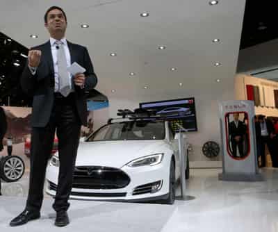Image for Tesla veteran and trucking chief leaves company