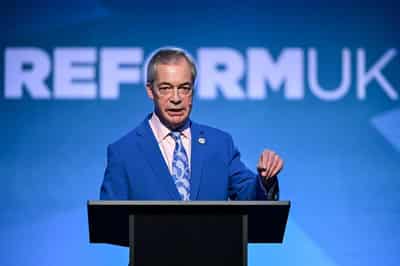 Image for UK's Farage would ban mass Muslim prayer events near historic British sites