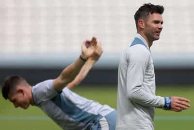 Image for Cricket-England’s Potts to make debut against New Zealand, Broad and Anderson return