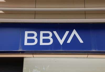 Image for Spanish bank BBVA tells wealthy clients to invest in bitcoin