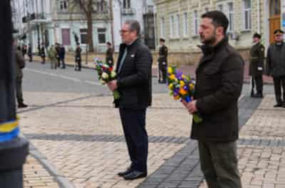 Image for Air defences repelled Russian drone attack in Kyiv as British PM visits