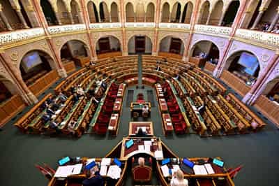 Image for Hungary government to draw up plans to protect jobs after US-EU trade deal