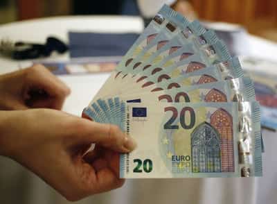 Image for US equities falter while Germany and euro digest election results