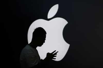 Image for Apple sued by authors over use of books in AI training