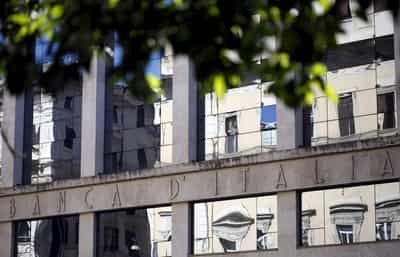 Image for Italy lawmakers revive state claim on central bank's $300 billion gold pile