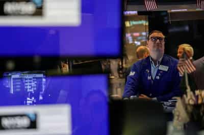 Image for Global equity funds see a surge in weekly outflows