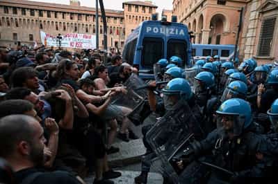 Image for Italy's Meloni calls for 'truth' on Bologna arrest death, condemns clashes