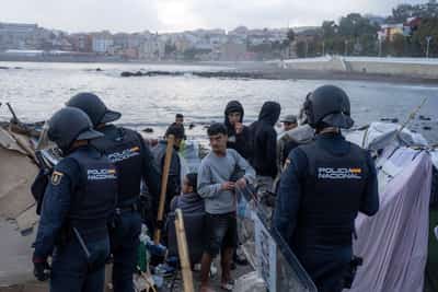 Image for Spain plans stricter rules on asylum seekers in Ceuta, draft decree shows