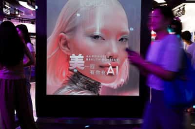 Image for Analysis-Prestige beauty outpaces high-end bags as China's luxury spending evolves