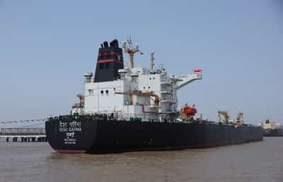 Image for Morning Bid: Shipping oil gets ever harder, costlier
