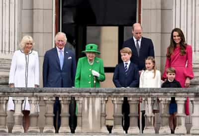 Image for As Britons thank Queen Elizabeth for 70 years, monarchy looks to future