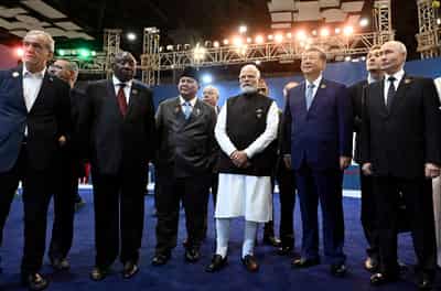 Image for BRICS adopts joint declaration, urges 'maximum restraint' in Mideast