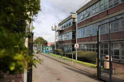 Image for Number of schools in England found to have crumbling concrete rises to 174