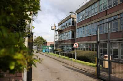 Image for Number of schools in England found to have crumbling concrete rises to 174