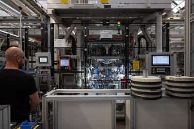 Image for German industrial orders increase due to large scale orders