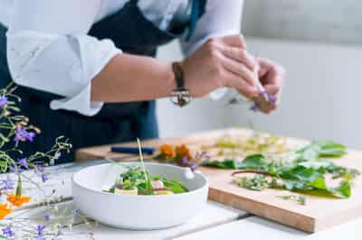 Image for 1.5 Million Kids In The UK Are Demanding Restaurant Dining To Avoid Their Parents’ Cooking