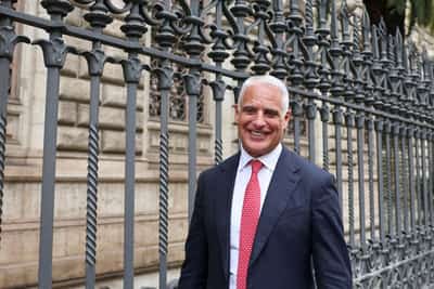 Image for UniCredit's Andrea Orcel moves to seize control of Commerzbank within months, FT reports