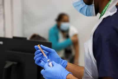 Image for UK earmarks a further $2.3 billion for its COVID vaccine push