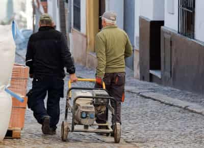 Image for Spain’s unemployment rate inches up to 12.87% in Q4 2022