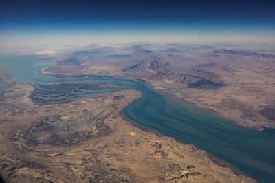 Image for Vessels near Strait of Hormuz transmit unusual messages to prevent attacks