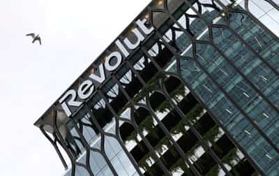 Image for Revolut plans dual listing in New York, London, French newspaper Les Echos reports