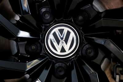 Image for Volkswagen strikes below-inflation wage deal, continues German trend