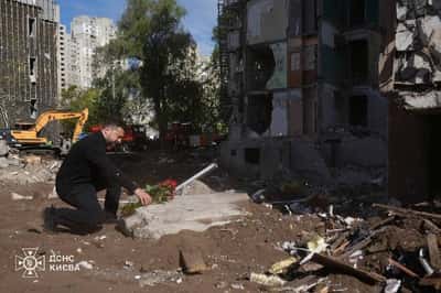 Image for Zelenskiy condemns Russia after strike on Kyiv apartment bloc kills 24
