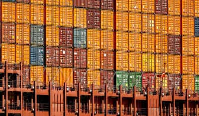Image for Maersk, Hapag-Lloyd resume more sailings through the Suez Canal