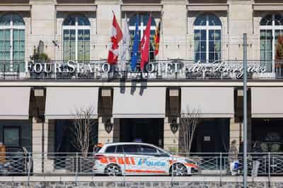 Image for Russia weighs halt to peace talks unless Ukraine cedes territory, Bloomberg News reports