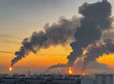 Image for Moscow oil refinery output halted after Sunday drone attack, sources say