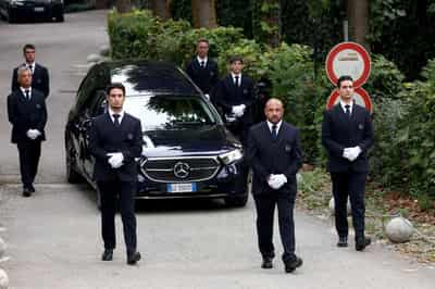 Image for Italian fashion king Giorgio Armani mourned in private funeral
