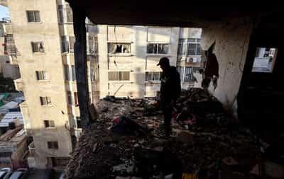 Image for Israeli strikes on Gaza kill more than 30, Palestinian health officials say