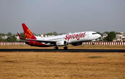 Image for UK court orders India's SpiceJet to pay $8 million to engine lessor over unpaid rent, maintenance