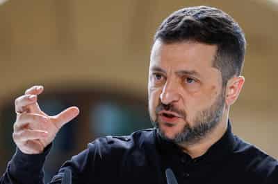 Image for Zelenskiy says thousands of troops could be deployed to Ukraine under security guarantees