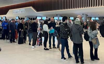 Image for Surging COVID cases force easyJet to cancel UK flights over staff shortages
