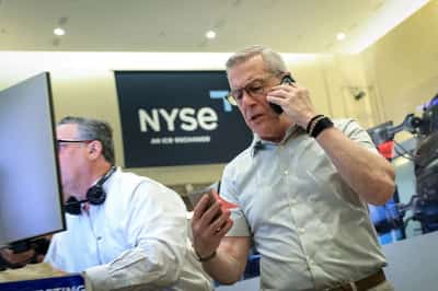 Image for Nasdaq 100 set to shed over $1 trillion as tech selloff deepens; SpaceX slides