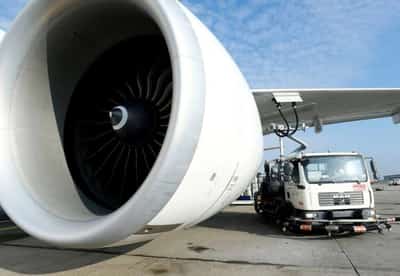 Image for Analysis-Aviation sector feels heat on emissions at air show