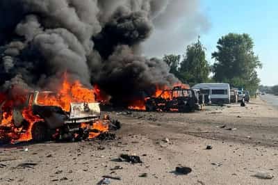 Image for Russian missile attack kills 10 in northeast Ukraine, Zelenskiy vows response