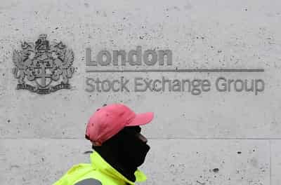 Image for UK’s FTSE 100 lags regional peers as banks, insurers fall