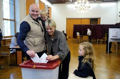 Image for Latvian PM on track to lead pro-Ukraine coalition after election win