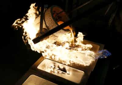 Image for One billion ounces of silver traded in London on Monday as prices surged &#8211; LBMA