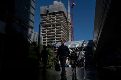 Image for UK employers' pay awards cool to 3%, Brightmine data shows