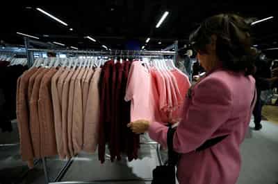 Image for Shein to pay up to $3.5 billion to select pre-IPO investors around Hong Kong listing