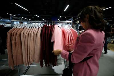 Image for Shein to pay up to $3.5 billion to select pre-IPO investors around Hong Kong listing