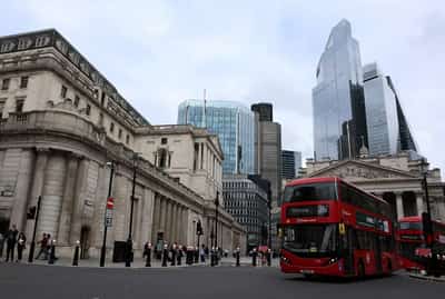 Image for Bank of England warns of risks from rise in global trade barriers