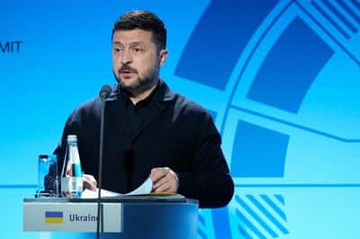 Image for Ukraine's Zelenskiy says he offered to meet Putin at G7