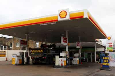 Image for Shell profit more than doubles to $9.8 billion, second-highest on record, as Iran war lifts prices