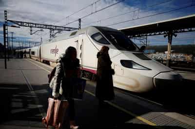 Image for Saudi Arabia orders 20 high-speed trains from Spain's Talgo