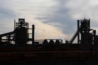 Image for German industrial orders fall 3.8% in April